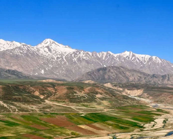 Posht Kūh, Iran